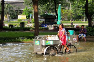  Thailand: Landbevölkerung fühlt sich beim Hochwasser übergangen