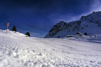 schneebericht-alpen-skigebiete-oesterreich-deutschland-geoeffnet